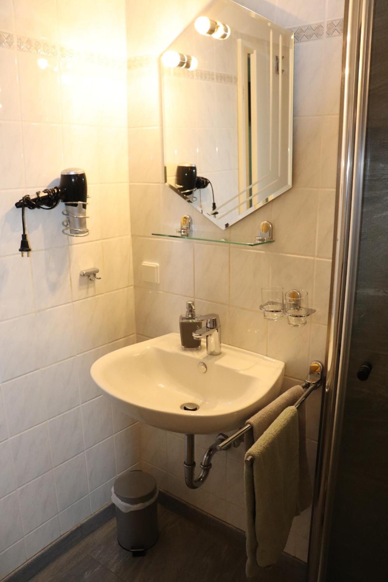 Calden Pension Und Apartment Landhaus Fricke المظهر الخارجي الصورة